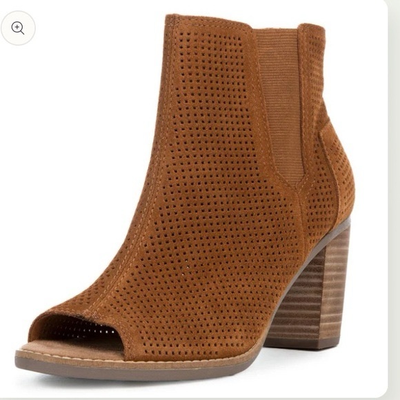 Tom's NWT Majorca Peep Toe Suede Booties Size 7 - Picture 1 of 12